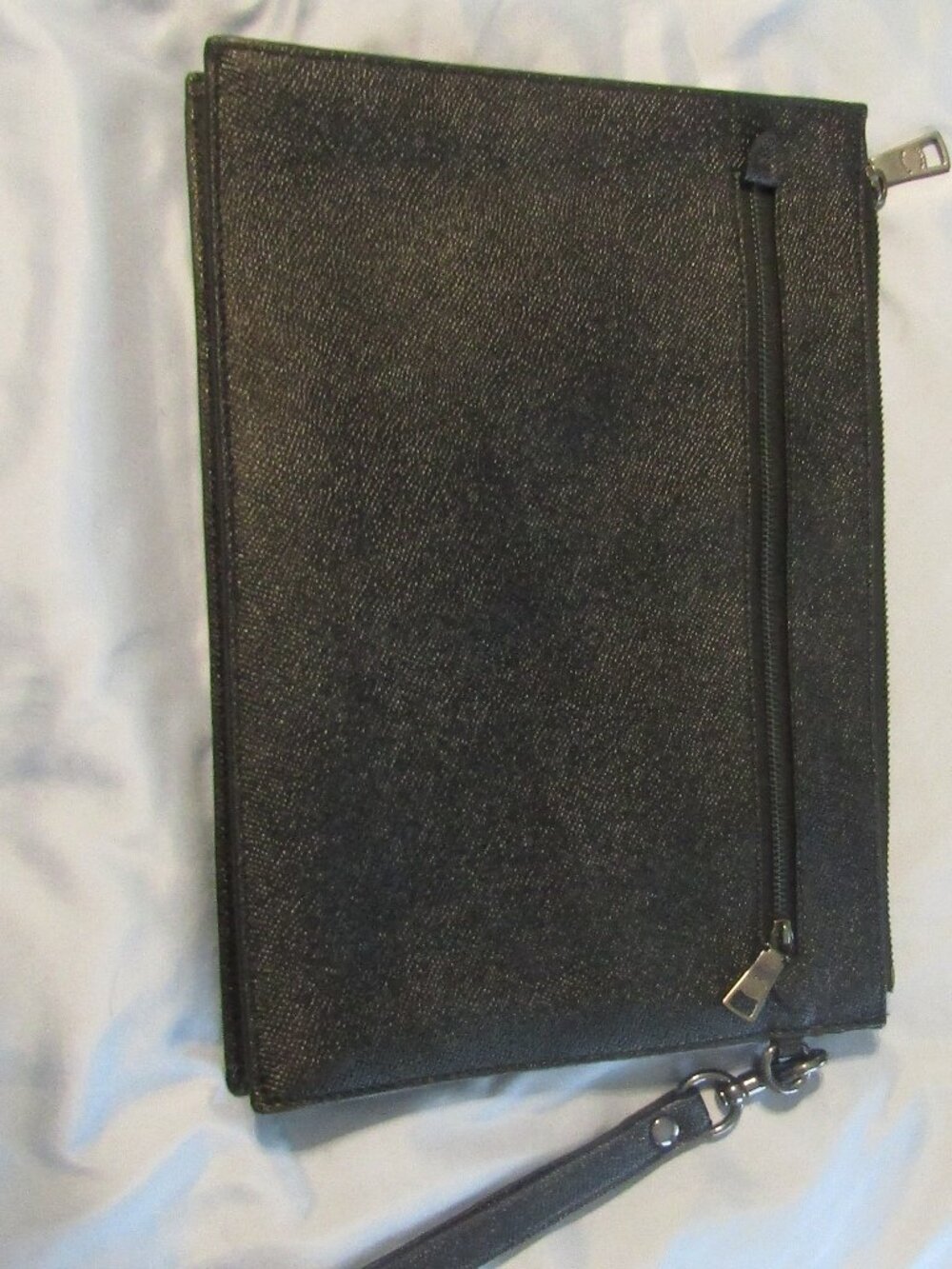COACH Black Textured Crossgrain Leather Pouch with Gold Hardware & Wrist Strap - Picture 2 of 6
